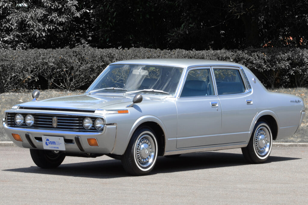 4th generation Toyota Crown