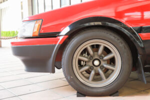 Toyota AE86 Corolla Levin equipped with RS Watanabe's 