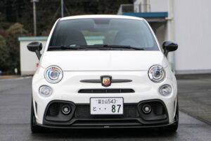 HKS's Abarth 595 demo car with VIITS BODY KIT