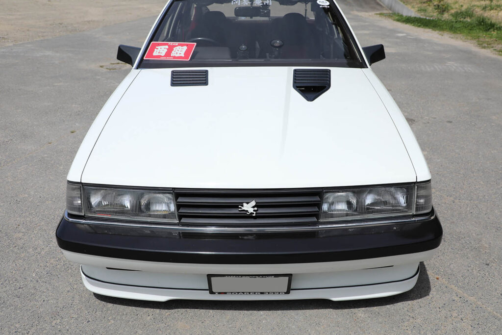 Toyota Soarer modified to the specifications of Hajime, the main character in the manga 