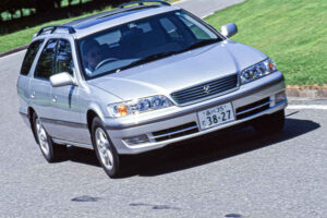 Toyota Mark II Qualis introduced in April 1997