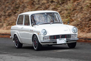 Rami Sasaki test drives a 1968 Toyota Publica restored by ENDLESS