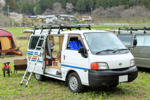 Mr. Sugiyama customized a Nissan Vanette Van, an OEM Mazda Bongo, to DIY van-life specifications
