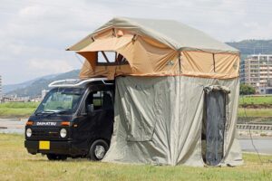 GARAGE ILL proposes an overlander style for Daihatsu's kei-truck Heijet