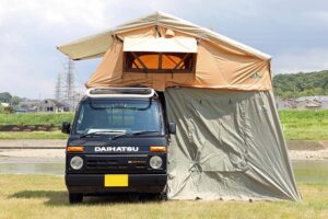 GARAGE ILL proposes an overlander style for Daihatsu's kei-truck Heijet