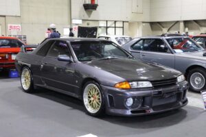 Mr. Abe bought a new Nissan R32 Skyline GT-R in 1992 and has been driving it ever since