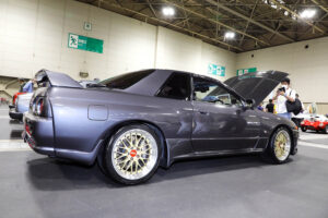 Mr. Abe bought a new Nissan R32 Skyline GT-R in 1992 and has been driving it ever since