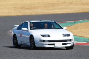 Mr. Yoshimitsu Kumazawa's 1994 Nissan Fairlady Z 300ZX T-bar roof (Z32)