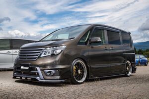 Mr. Shimo's Nissan Serena