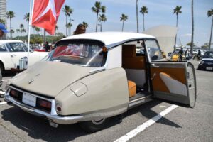 The exhibition area was almost divided into areas for display vehicles by country of production, such as the U.K., Germany, France, Italy, the U.S., and Japan