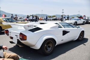 The exhibition area was almost divided into areas for display vehicles by country of production, such as the U.K., Germany, France, Italy, the U.S., and Japan