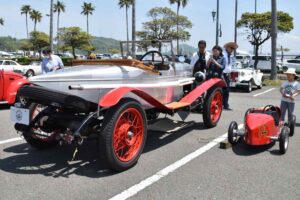 The exhibition area was almost divided into areas for display vehicles by country of production, such as the U.K., Germany, France, Italy, the U.S., and Japan