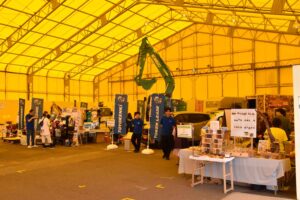 The exhibition area was almost divided into areas for display vehicles by country of production, such as the U.K., Germany, France, Italy, the U.S., and Japan