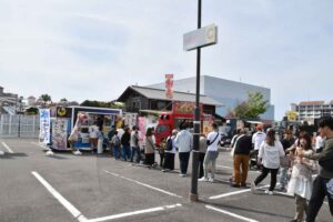 The exhibition area was almost divided into areas for display vehicles by country of production, such as the U.K., Germany, France, Italy, the U.S., and Japan