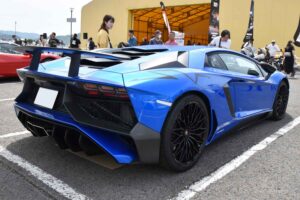 The exhibition area was almost divided into areas for display vehicles by country of production, such as the U.K., Germany, France, Italy, the U.S., and Japan