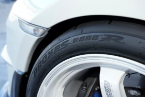 TOYO TIRES R888R was tested on a race circuit