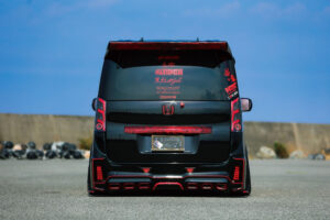 The Honda STEPWGN, with its flashy black and red body