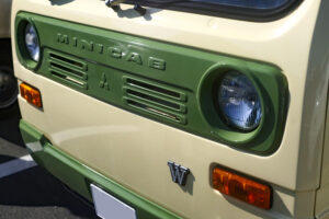 Mr. Mitsuse's 1973 Mitsubishi Minicab