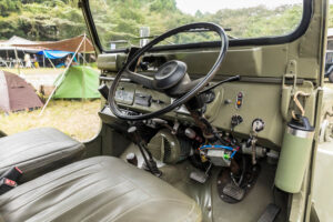 A 1980 J24 Mitsubishi Jeep is fitted with a J25A body that was restored over the course of three months