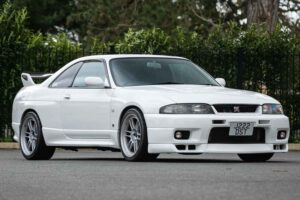 Nissan “Skyline GT-R” sold for £37,125 (c) iconicauctioneers