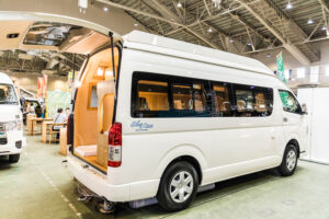 Toyota Hiace-based camper, Kato Motor Blue Moon EX