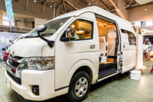 Toyota Hiace-based camper, Kato Motor Blue Moon EX