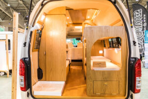 Toyota Hiace-based camper, Kato Motor Blue Moon EX