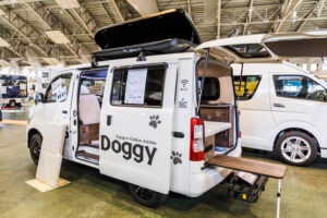 RS Doggy, a camper built by ATV Gunma based on the Toyota TownAce