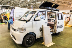 RS Doggy, a camper built by ATV Gunma based on the Toyota TownAce