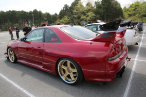 Mr. Kawachi's Nissan R33 Skyline GT-R