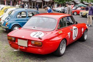 Introduction of Alfa Romeo “2000GTV” by Italian job organizer