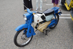 2006 Renault first generation “Kangoo” and a Bridgestone Moped Champion Deluxe